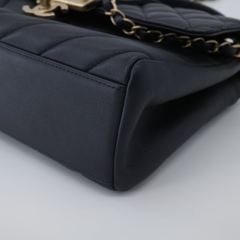 專櫃Chanel 香奈兒 In The City 28 開菱格紋 小牛皮 黑色 金扣 Top Handle 手提包 翻蓋包 斜挎包 單肩包-7