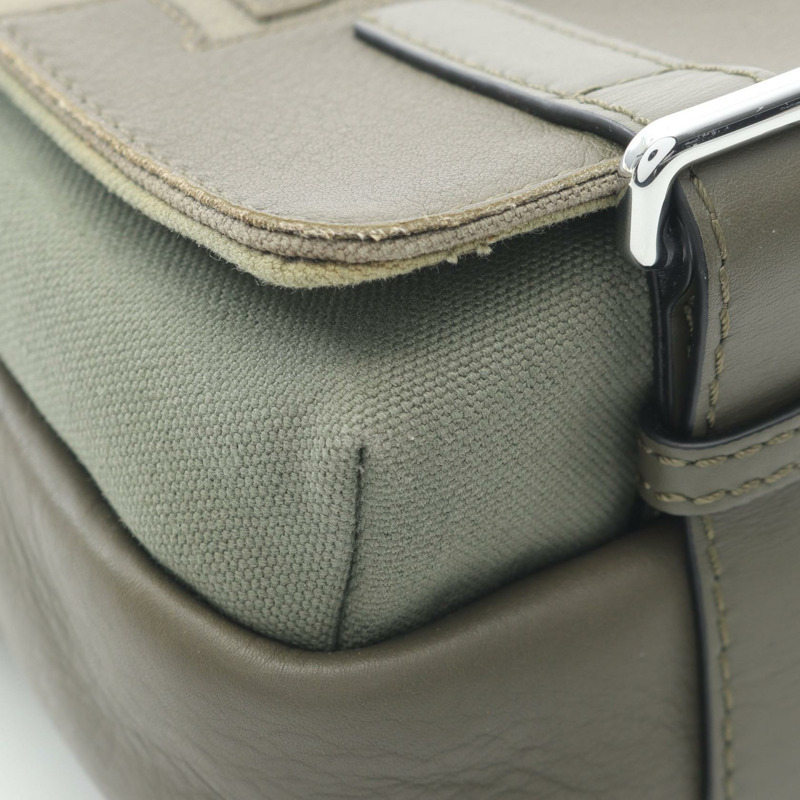 LOEWE MILITARY MESSENGER SIGNAT 軍用信差 XS 單肩包 B314A72X01-6