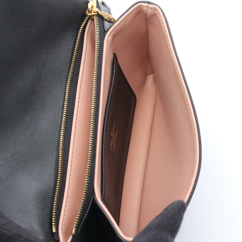 路易威登 Coussin Pochette 鏈條單肩包 M82116 Monogram Emboss 皮革-2