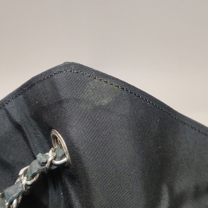 Chanel磨砂皮雙Clogo單肩包-8