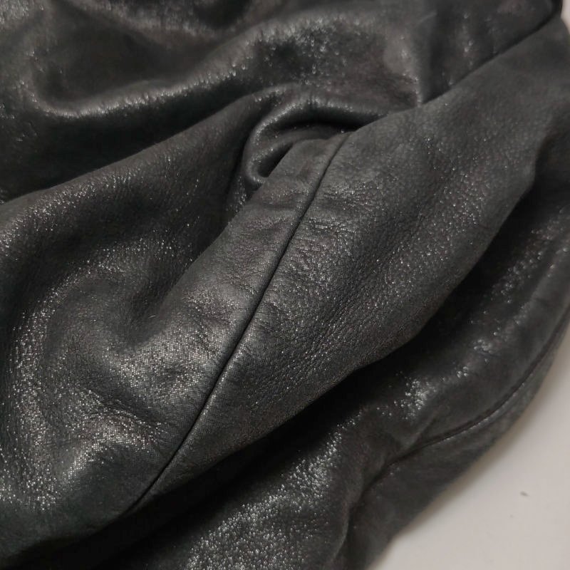 Chanel磨砂皮雙Clogo單肩包-16