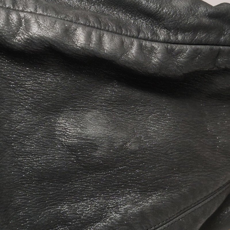 Chanel磨砂皮雙Clogo單肩包-17