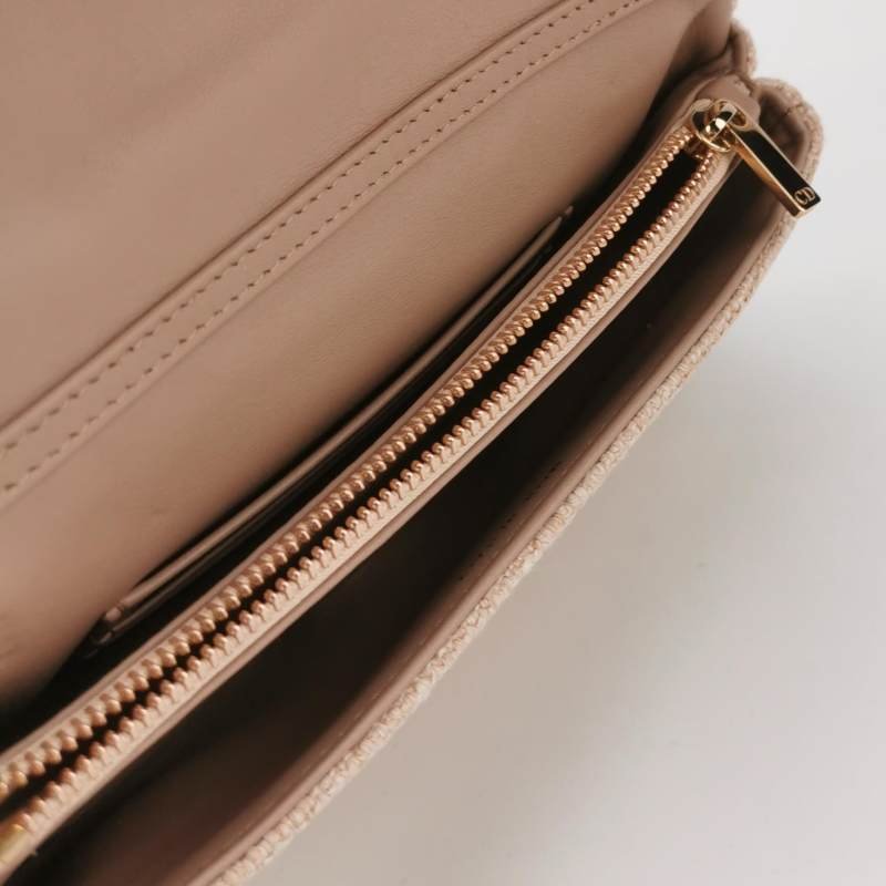 Dior Caro牛皮大CD標誌藤格紋CD扭扣斜挎包單肩包-6