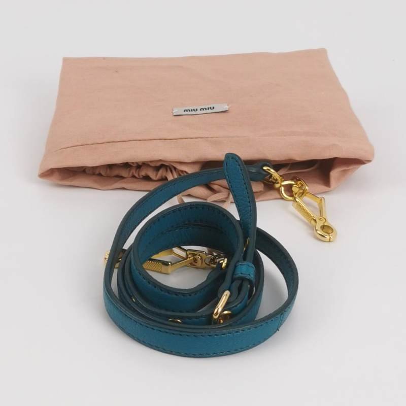 Miu Miu Madras羊皮純色金屬鎖扣斜挎包單肩包-8