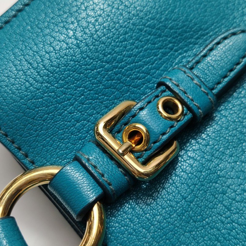 Miu Miu Madras羊皮純色金屬鎖扣斜挎包單肩包-12
