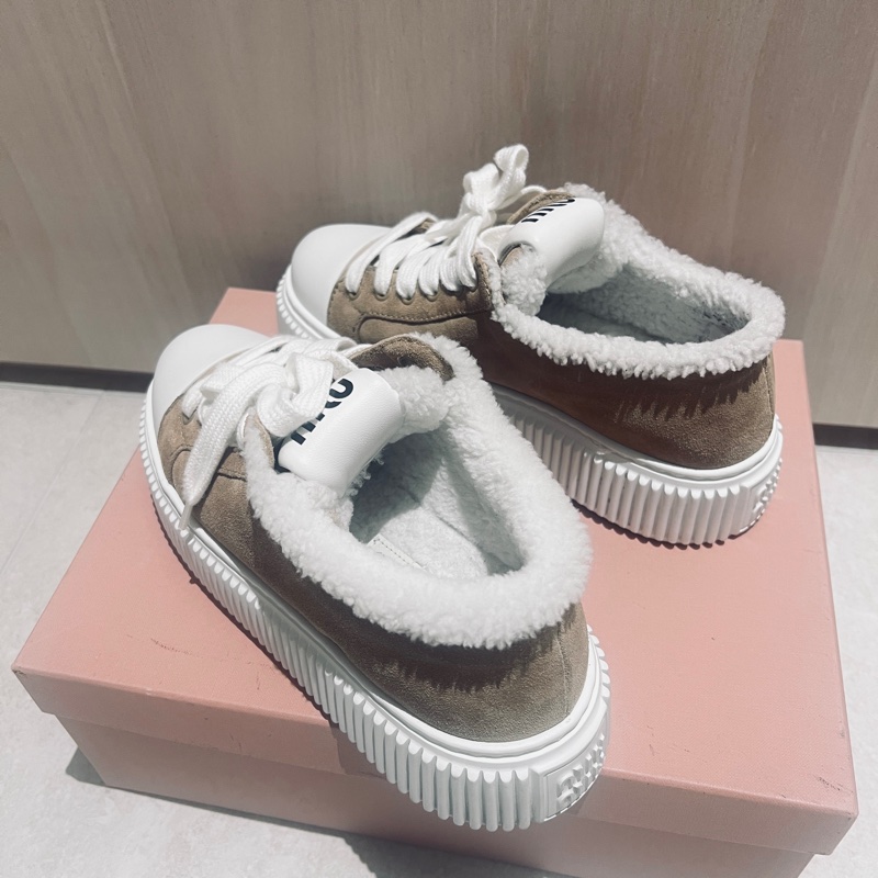 售9新Miumiu 牌毛毛鞋😆🥳-3