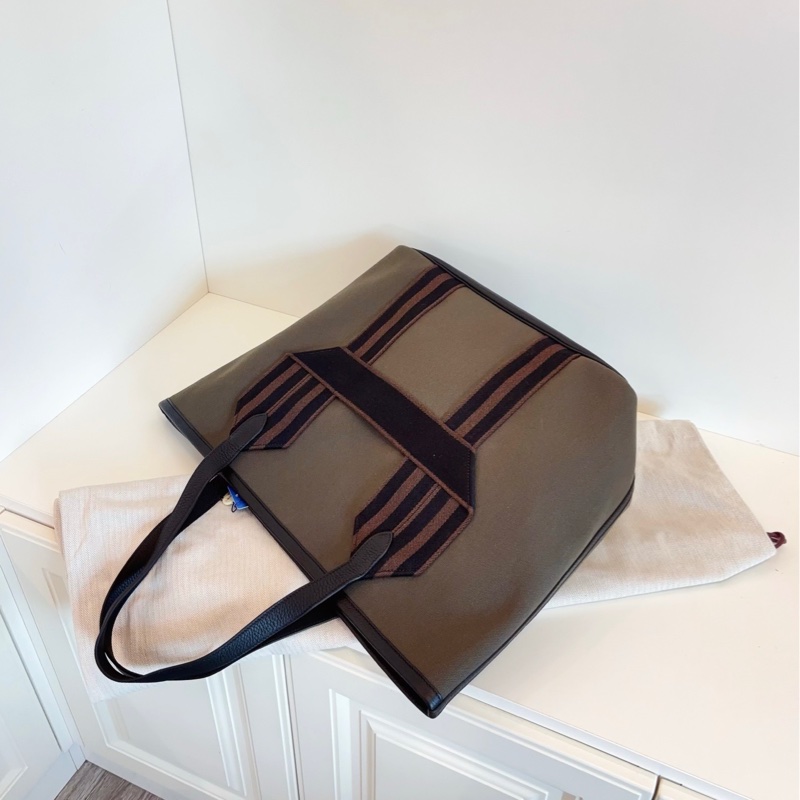 【閒置未使用🆕】 HERMES  24年新款 墨綠色 Pursangle tote購物袋 togo小牛皮拼接軍用帆布 U 刻 托特包手提包-4