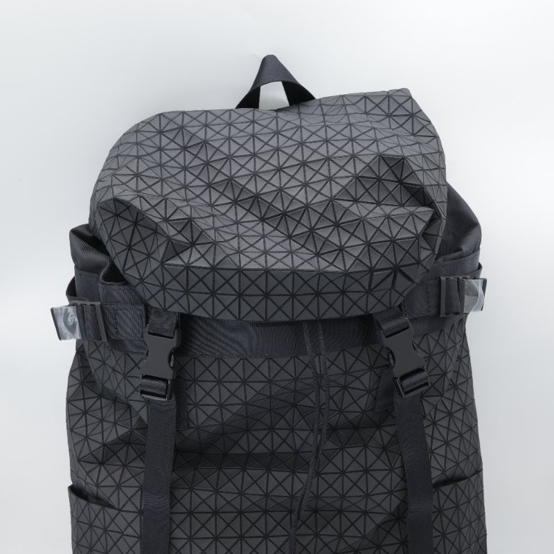 【CP 精選🌟小編推薦】ISSEY MIYAKE 三宅一生 BAOBAO 黑色 電腦包 雙肩包 （有放電腦加厚層 可以側邊開包）超新🌟-2