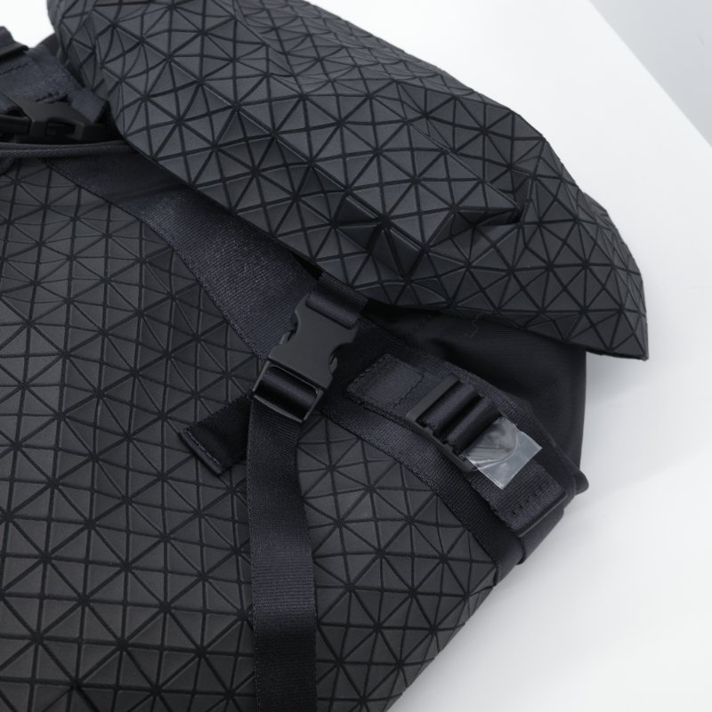 【CP 精選🌟小編推薦】ISSEY MIYAKE 三宅一生 BAOBAO 黑色 電腦包 雙肩包 （有放電腦加厚層 可以側邊開包）超新🌟-11