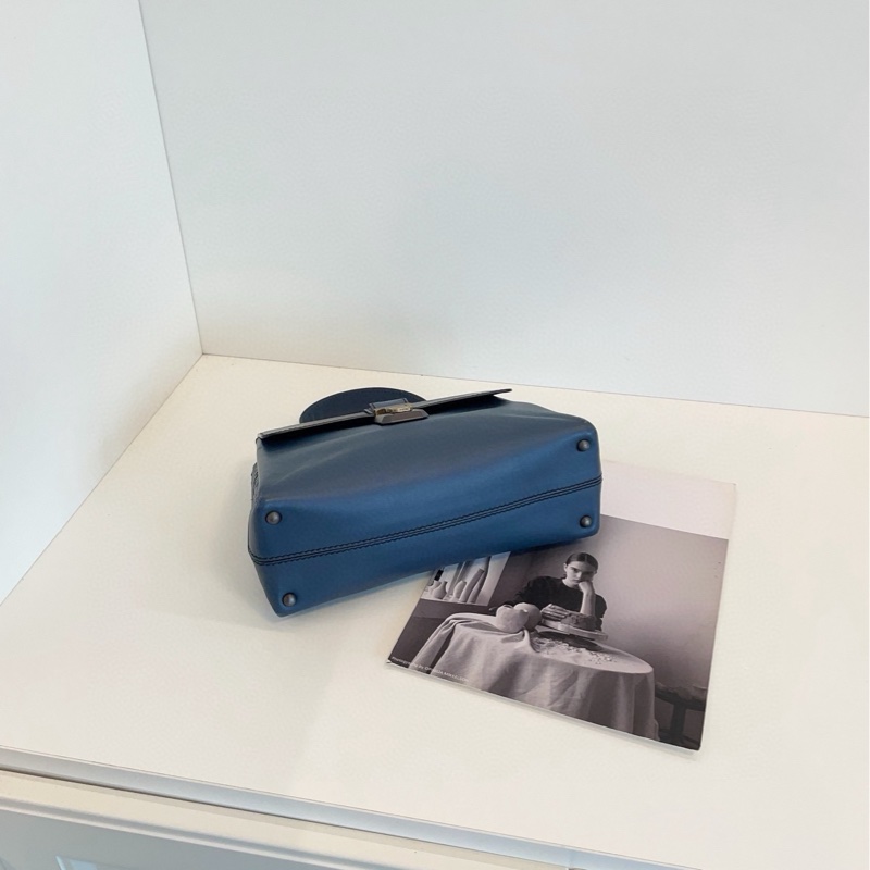 【97新🆕】Bottega Veneta BV 全皮編織Piazza郵差包  手提包-6