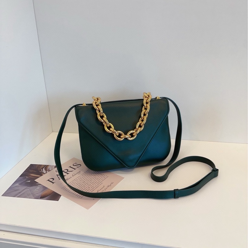 【98新🆕】BV BOTTEGA VENETA  英國綠Mount 倒三角雙面粗金鍊信封郵差包 手提單肩包斜挎包-0