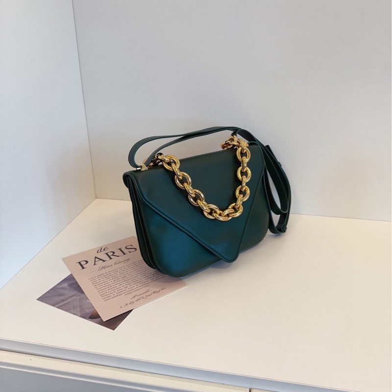 【98新🆕】BV BOTTEGA VENETA  英國綠Mount 倒三角雙面粗金鍊信封郵差包 手提單肩包斜挎包-1