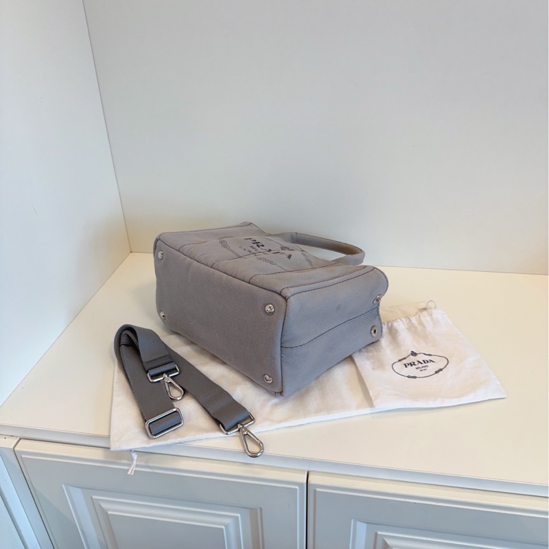 【98新🆕】Prada  淺灰帆布沙灘包 原裝肩帶 經典實用大容量手提包單肩包-5