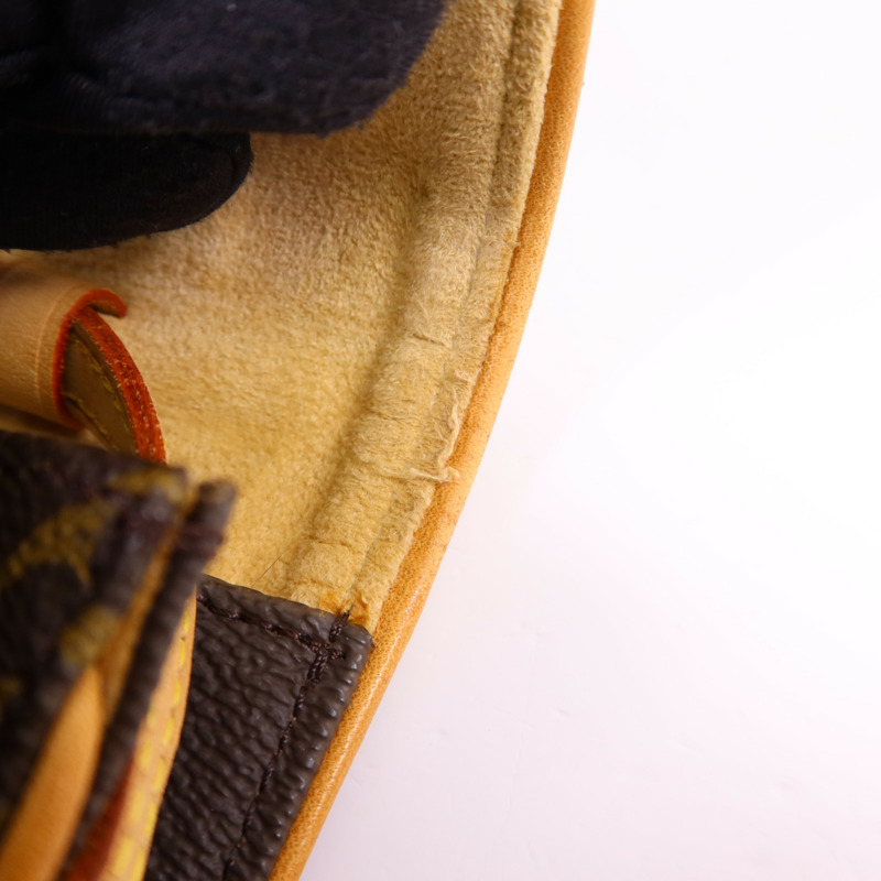 LOUIS VUITTON Monogram Pochette Twin GM金扣肩背袋-16