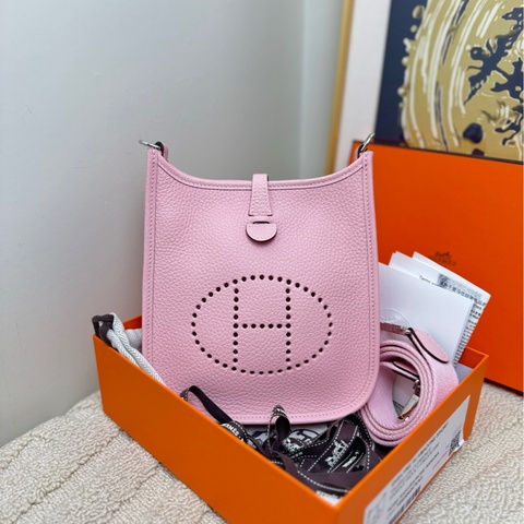 【全套有票❤️】Hermes evelyn mini 櫻花粉銀扣斜挎包