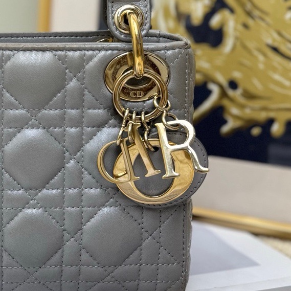 【98🆕】Dior LadyDior戴妃包 三格珠光灰色金扣 手提包-3