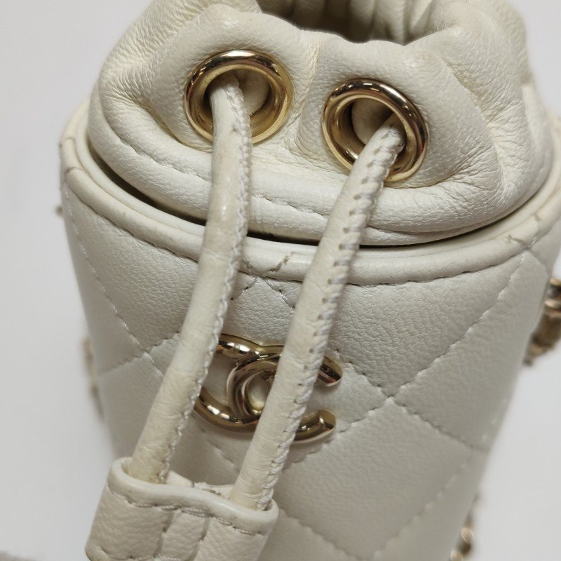 Chanel羊皮純色菱格絎縫雙Clogo斜挎包單肩包-9