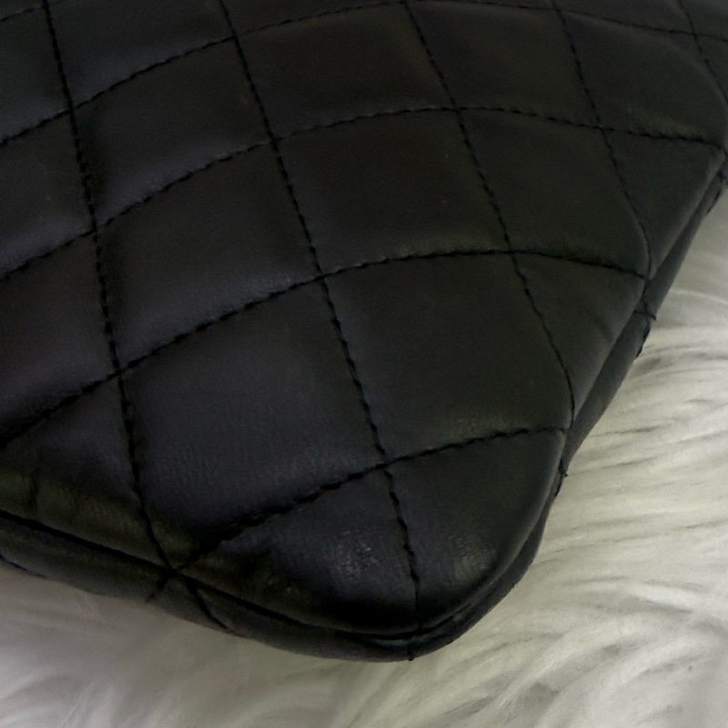 Chanel Charm  Clutch-5