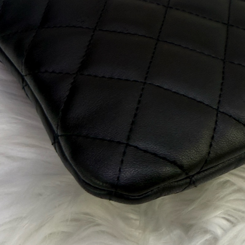 Chanel Charm  Clutch-21