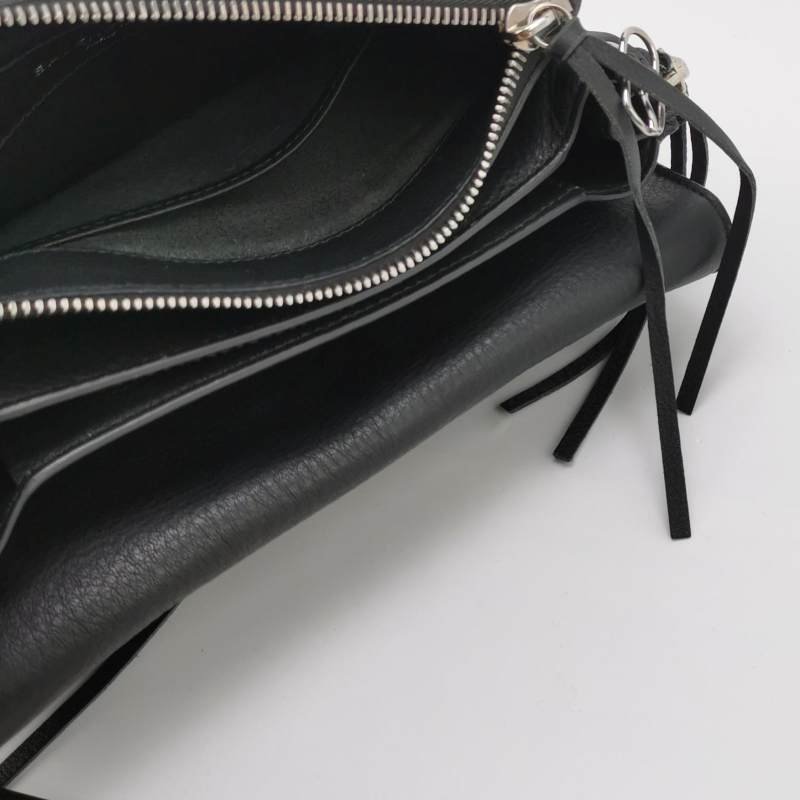 Balenciaga Papier牛皮純色鉚釘流蘇拉鏈隔層斜挎包單肩包-6