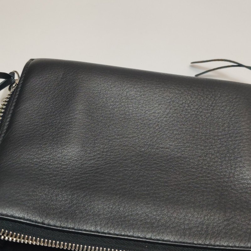 Balenciaga Papier牛皮純色鉚釘流蘇拉鏈隔層斜挎包單肩包-15