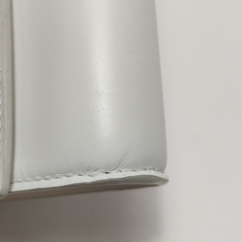 Louis Vuitton(LV)Capucines牛皮純色金屬LV搭扣斜挎包單肩包芯片款-15