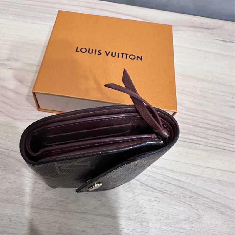 LV Victorine 錢包-3