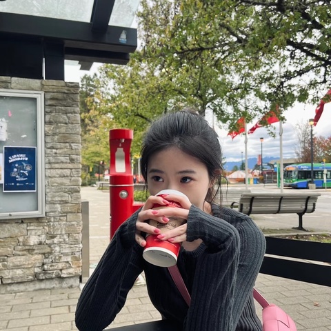 💗香緹國際精品💗 700 BV 8格肩背包