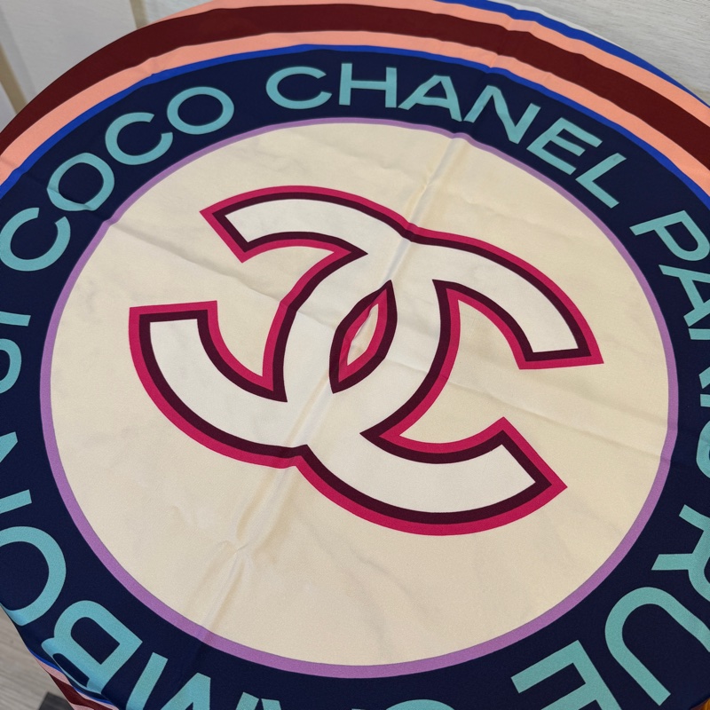 Chanel 彩色圓形Logo絲質方巾-0