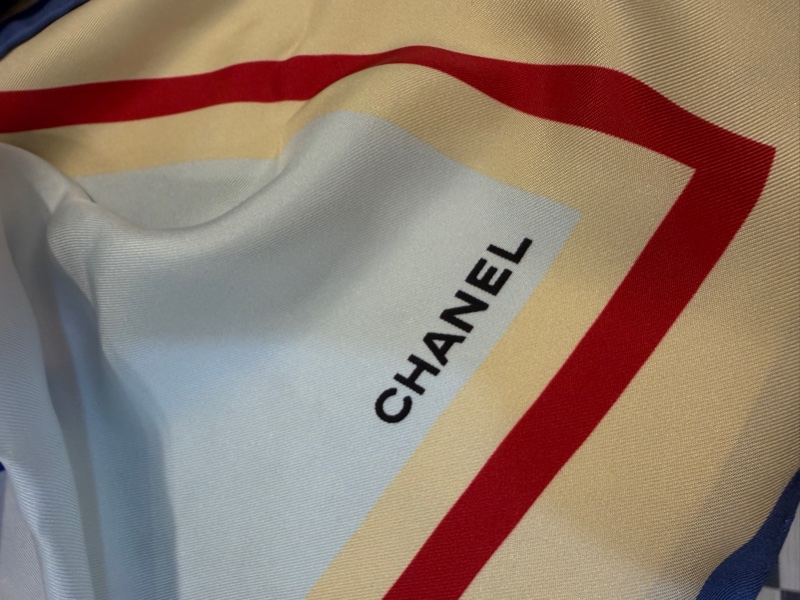 Chanel 彩色圓形Logo絲質方巾-4