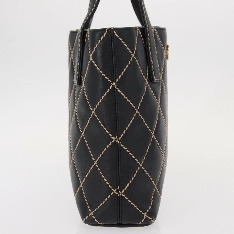 【日本直送】香奈兒 (CHANEL) 野性縫線托特包，羊皮材質，黑色，金色雙C標誌，正品編號 BA8657-3