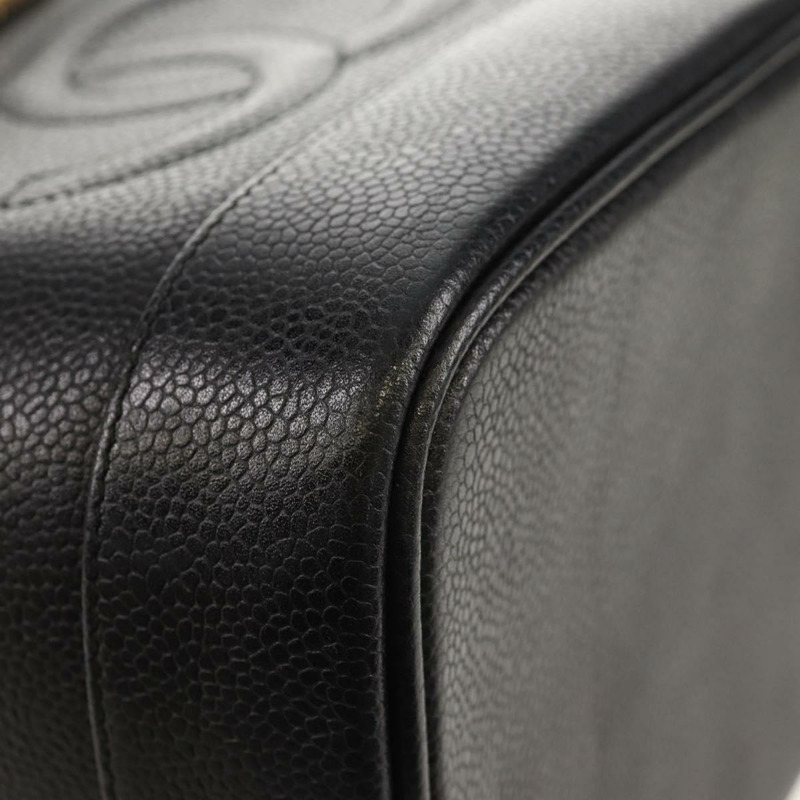 【日本直送】香奈兒 COCO 標誌化妝包,魚子醬皮,黑色,金色 CC 標誌,正品編號 153739SAV-14