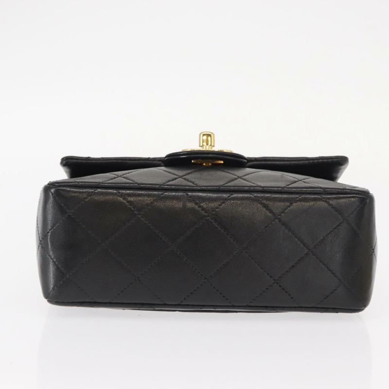 【日本直送】香奈兒迷你絎縫17鏈條包，羊皮材質，黑色，金色雙C標誌，正品編號BA9004SAM-4