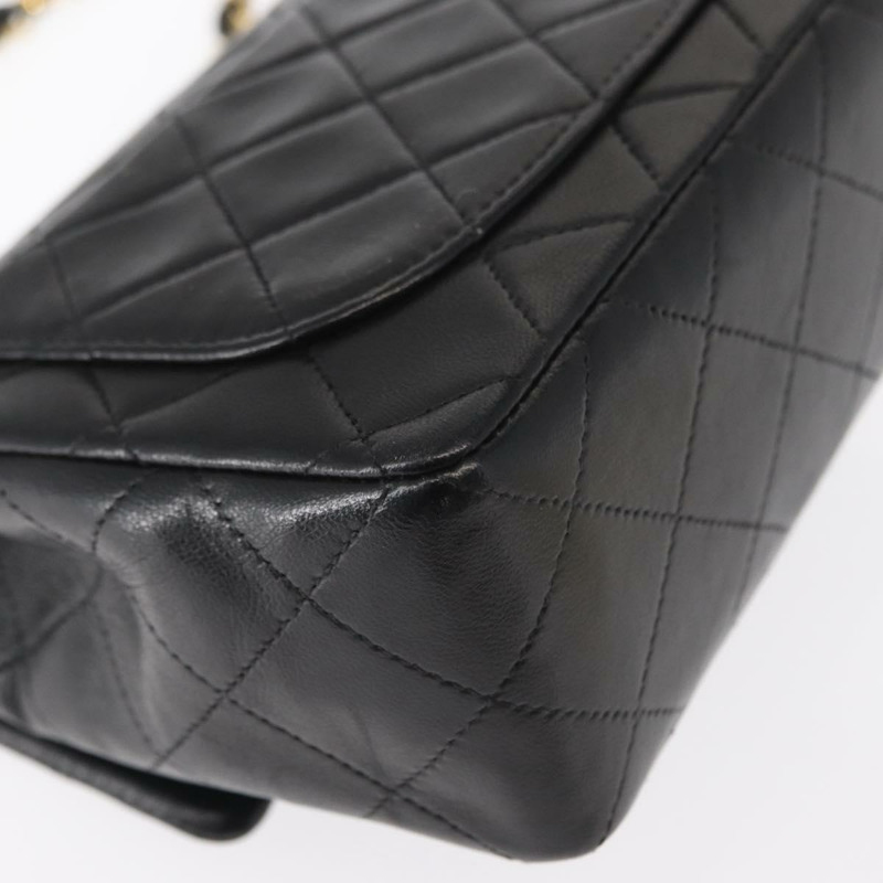 【日本直送】香奈兒迷你絎縫17鏈條包，羊皮材質，黑色，金色雙C標誌，正品編號BA9004SAM-15