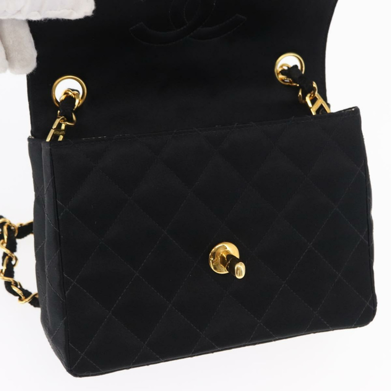 【日本直送】香奈兒迷你絎縫17鏈條肩背包，緞面黑色，金色雙C標誌，正品編號156632SAM-20