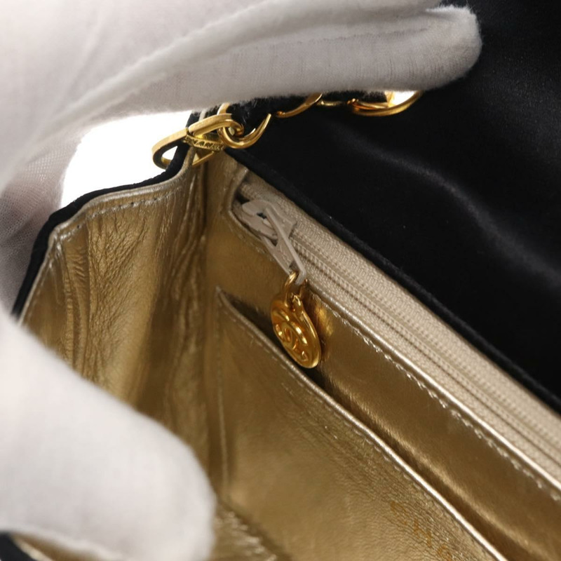 【日本直送】香奈兒迷你絎縫17鏈條肩背包，緞面黑色，金色雙C標誌，正品編號156632SAM-25