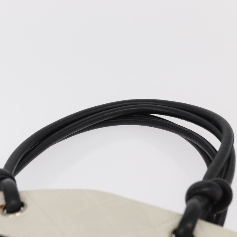 【日本直送】香奈兒 (CHANEL) 絎縫中型 Cambon 系列手提包，小牛皮材質，白色/黑色，CC 標誌，正品編號 156639V-15