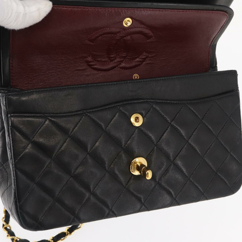 【日本直送】香奈兒鏈條雙蓋絎縫23包，羊皮材質，黑色金色雙C標誌，正品編號158357SM-22