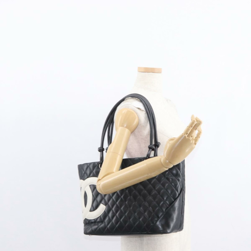 【日本直送】香奈兒 Cambon 系列手提包，黑色皮革，銀色雙C標誌，正品編號 157122SAV-24