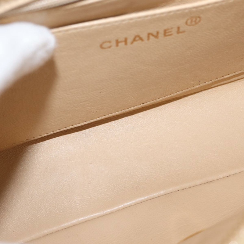 【日本直送】香奈兒 (CHANEL) 絎縫羊皮肩包 米色 金色 CC 標誌 Auth 146557V-8