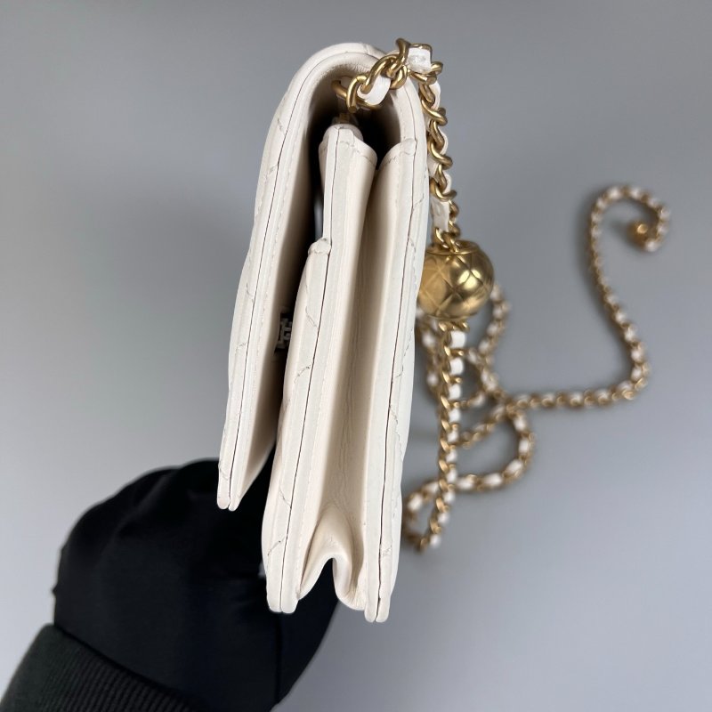 CHANEL AP1450/30開 白羊皮金球WOC-2
