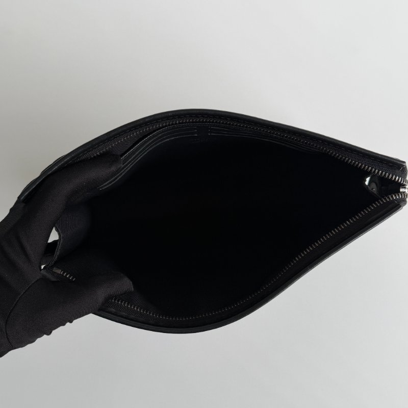 98新🫰🏻 Louis Vuitton LV 路易威登 Pochette Voyage MM 手拿包-12