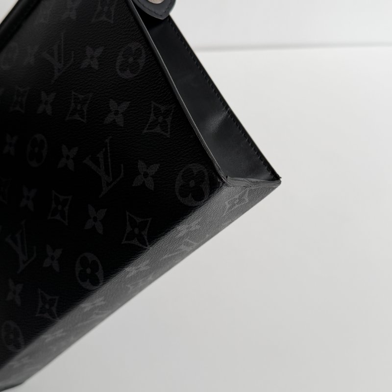 98新🫰🏻 Louis Vuitton LV 路易威登 Pochette Voyage MM 手拿包-15