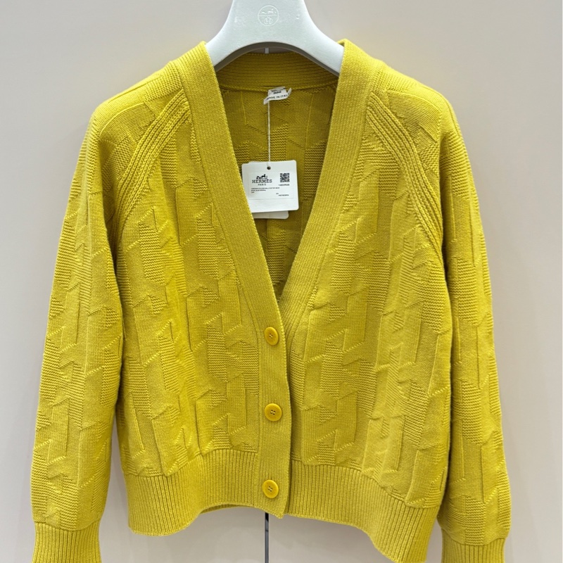 99新  未使過 愛馬仕 檸檬發財黃 H壓紋開衫上衣 36碼 顯白百搭經典羊毛衫-3