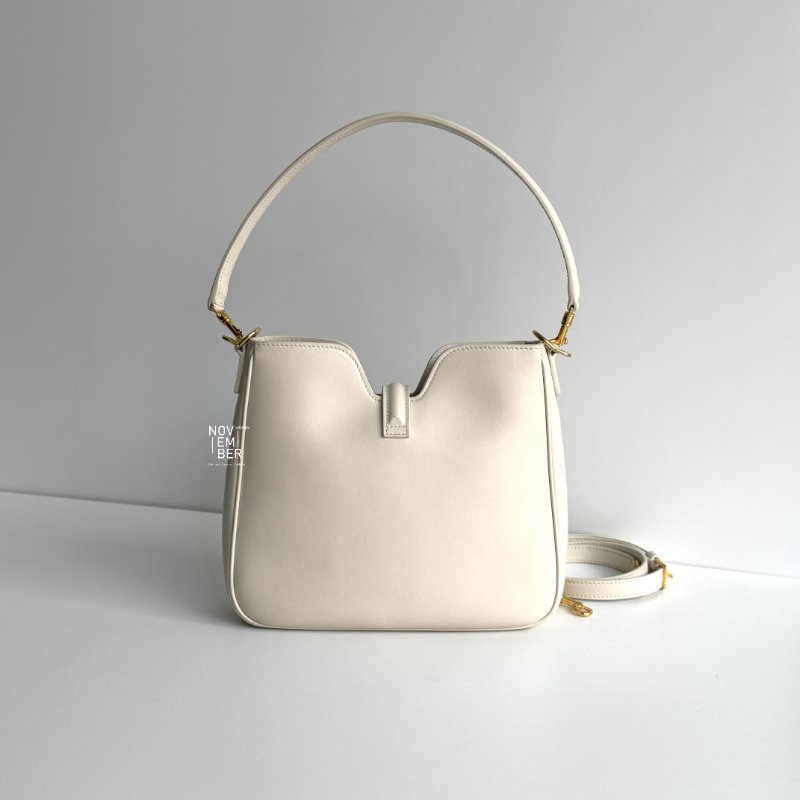 98新🫰🏻 Celine 瑟琳 Camille 16 Soft Bag腋下包 白色金釦-6