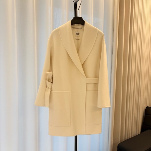 99新/Hermes/愛馬仕/W118523/米白色翻領系帶大衣/34碼