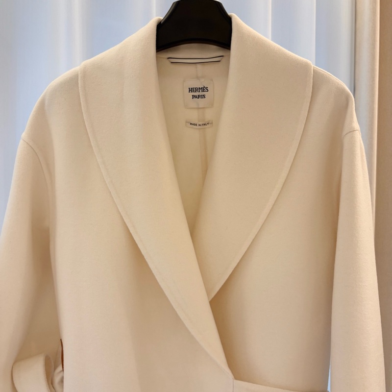 99新/Hermes/愛馬仕/W118523/米白色翻領系帶大衣/34碼-1