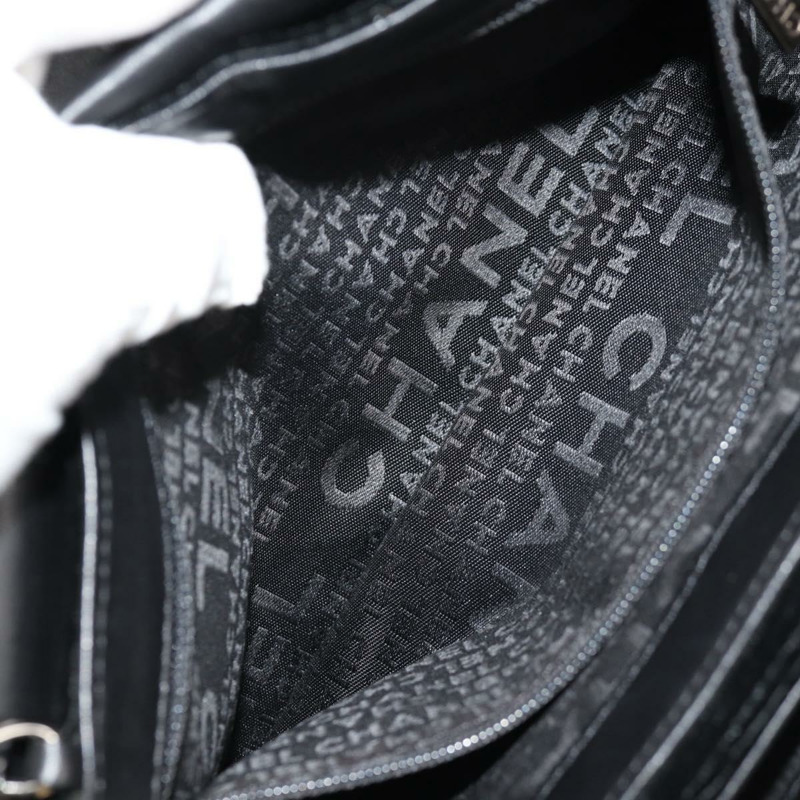 【日本直送】香奈兒 (CHANEL) 鏈條 COCO 標誌山茶花肩背包,絲絨材質,黑色,銀色雙C標誌,正品編號 149585V-25