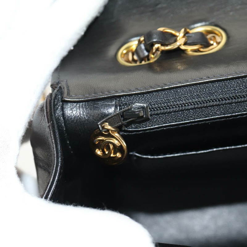 【日本直送】香奈兒 (CHANEL) 絎縫鏈條手提包,羊皮材質,黑色,金色雙C標誌,正品編號 yk19760V-22