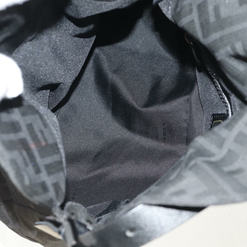 【日本直送】FENDI Zucca帆布Mamma Baguette單肩包 黑色銀色 正品 yk19531V-18